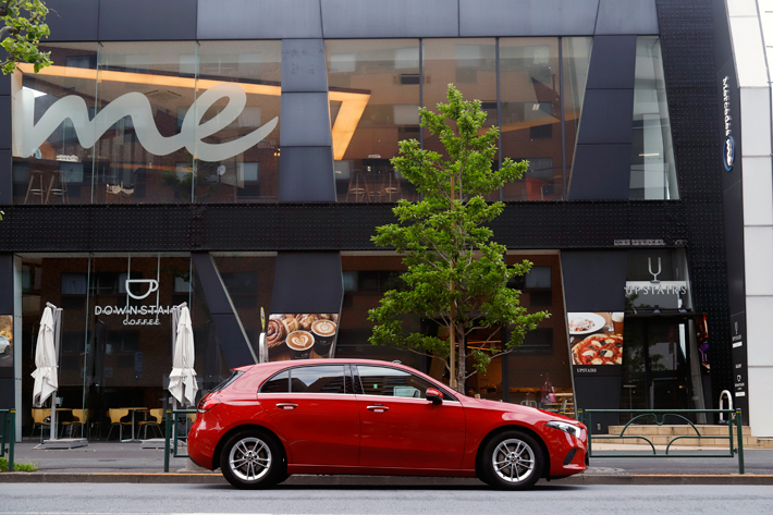 Mercedes me 東京(港区六本木)