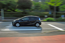 自動車教習所の指導員がもっとも感じる“おろそかになっているルール”「車間距離が短い」が６１.２％