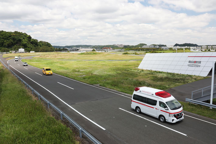 日産 新型パラメディック(高規格準拠救急車／ベース車：日産「NV350キャラバン」スーパーロング・ワイドボディ)【#日産あんばさだー はたらくクルマ取材会／2019年6月11日(火)・会場：グランドライブ(神奈川県横須賀市)】