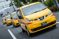 JPN TAXIだけにあらず！ タクシーキャブ「日産 NV200タクシー」をお忘れではありませんか！？【はたらくクルマ】