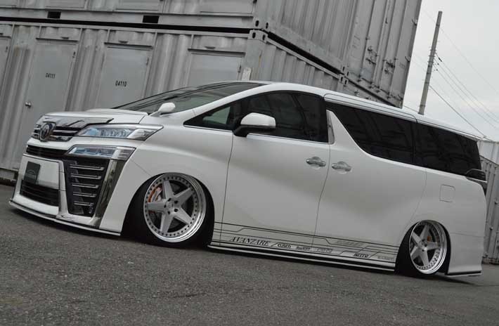 アヴァンツァーレ