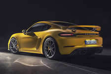 ポルシェ 自然吸気エンジンを搭載した新たなトップモデル発表