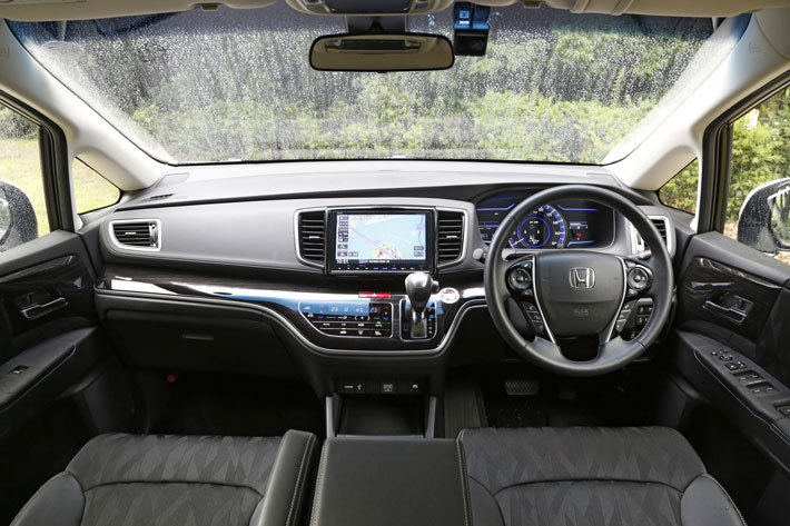 現行型のインパネ周り