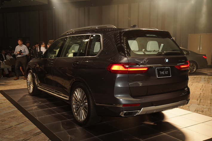 BMWの新しいラインアップ新型BMW X7発表