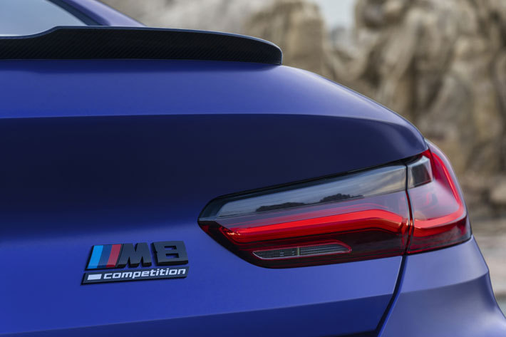 BMW フラッグシップ・モデル新型M8発表
