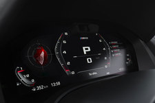 BMW フラッグシップ・モデル新型M8発表