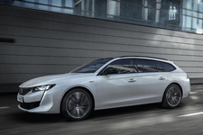 プジョー 508にステーションワゴンタイプが登場