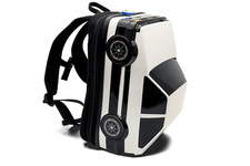 【希少・美品】頭文字D AE86 リュック バックパック パンダトレノ トヨタ AE86 ”パンダトレノ”の車型バックパックが登場|【業界