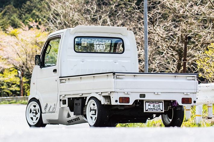 箱スカgt Rチック 軽トラ キャリイ を シャコタンスタイル へ仕上げるエアロパーツが登場 業界先取り 業界ニュース 自動車ニュース22国産車から輸入車まで Mota