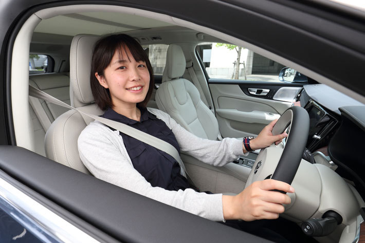 ボルボ V60 T6 Twin Engine AWD Inscription[4WD・プラグインハイブリッドモデル]