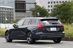 ボルボ V60 T6 Twin Engine AWD Inscription[4WD・プラグインハイブリッドモデル／ボディカラー：デニムブルーメタリック]