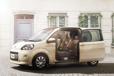 TOYOTA ポルテならびにスペイドを一部改良し安全装備を充実