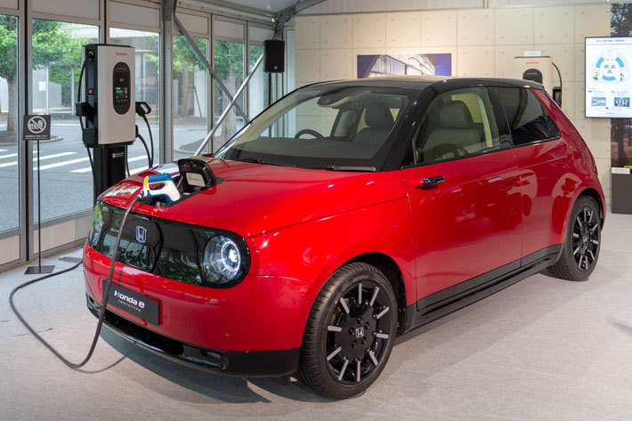 「Honda e concept」2019年9月のドイツ・フランクフルトショーで市販車版が公開予定