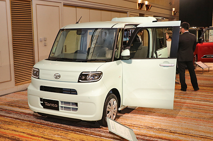 見た目は標準車とかわらない