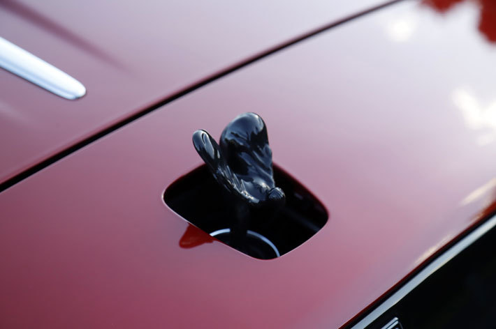 Rolls-Royce Dawn Black Badge (ロールス・ロイス ドーン ブラックバッジ)[Photo：小林 岳夫]