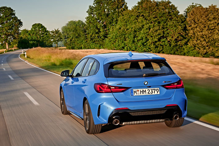 BMW 新型1シリーズ「M135i xDrive」