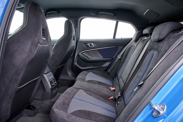 BMW 新型1シリーズ「M135i xDrive」