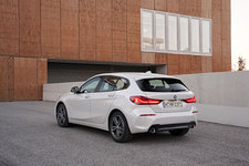 BMW 新型1シリーズ「118d」