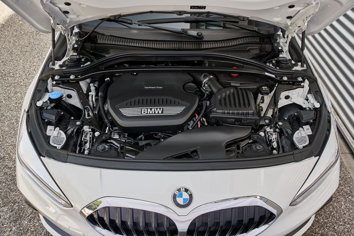 BMW 新型1シリーズ「118d」