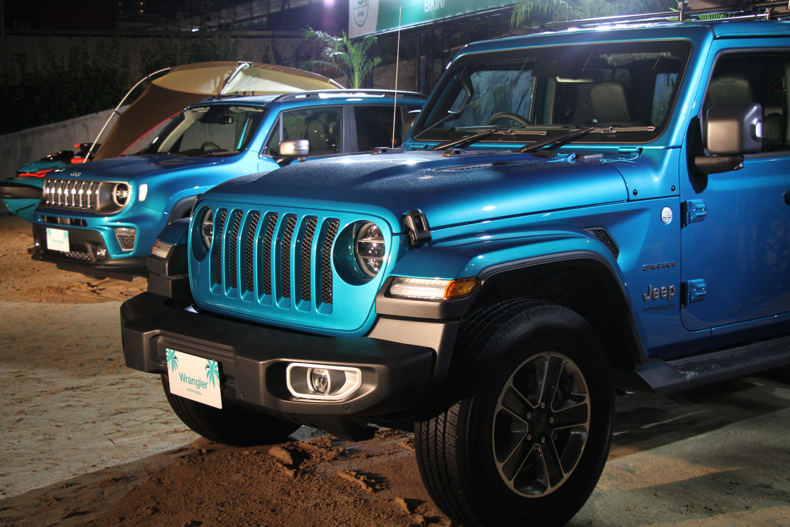 夏だ！ ビキニだ！ JEEPラングラー＆レネゲードに夏をイメージした限定 