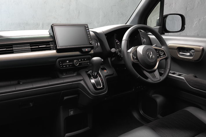 新型N-WGNカスタム