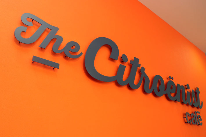 シトロエン中央ショールーム(東京都中央区)内にあるTHE CITROENIST CAFE(ザ・シトロエニストカフェ)【「シトロエン 2019年ビジネス中間報告会」(2019年7月17日)】