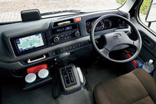 トヨタ コースターを一部改良