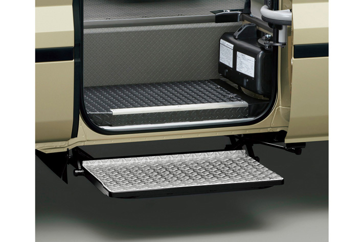 トヨタ コースターを一部改良