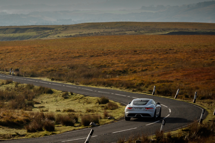 ジャガー F-TYPE 2020年モデルの限定車「CHEQUERED FLAG EDITION」