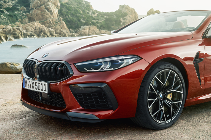 新型BMW M8カブリオレ 2019年7月24日発売