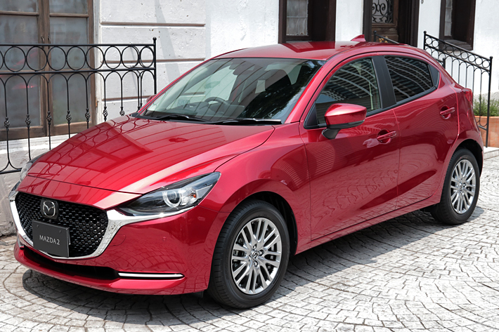 マツダ 新型MAZDA2