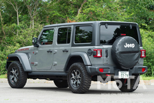 ジープ ラングラー