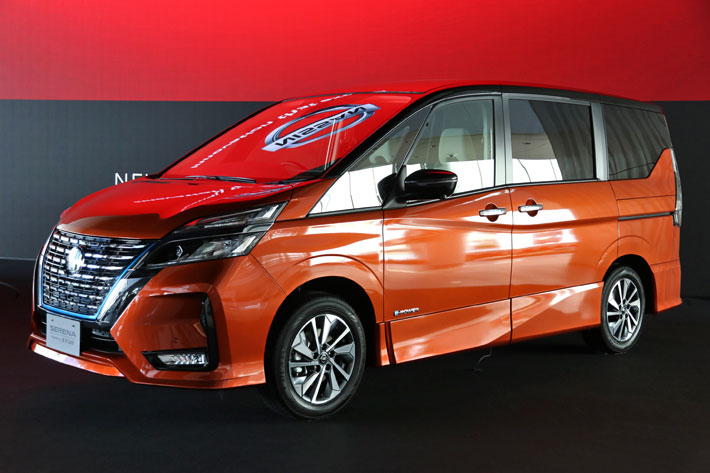 オラオラ顔の新型セレナ、実車はなかなかの“オトコマエ”だった