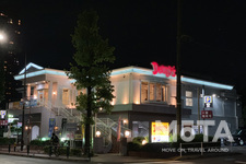 深夜のファミレスに集うカーマニアが密かに繰り広げる「くちプロレス」