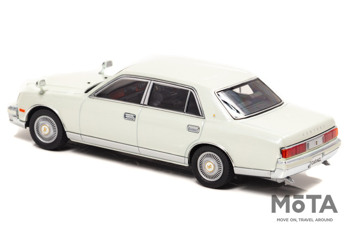 京商 1/43 トヨタ センチュリー GRMN ホワイトパール 完成品