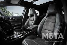 日産 インフィニティQX30 プレミアム