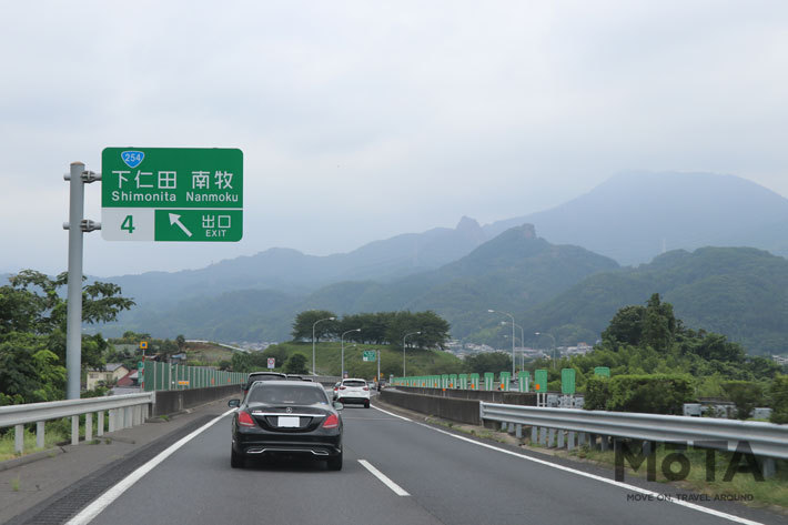 長かった渋滞区間を抜け、いよいよ目的地最寄りの下仁田ICに到着