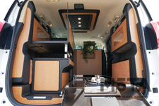 光岡 新型霊柩車「プレミアムフュージョン」