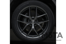 アルファロメオ 限定モデル「ステルヴィオ 2.0 TURBO Q4 モノクロームエディション」