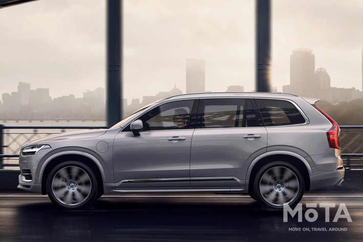ボルボ 新型xc90を発売 初のマイナーチェンジで内外装を一新 業界先取り 業界ニュース 自動車ニュース22国産車から輸入車まで Mota