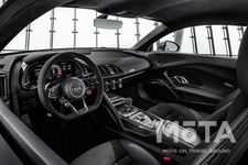 アウディ 特別限定モデル「R8 Decennium（デセニウム）」発売