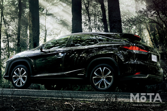 レクサスがRXをマイナーチェンジ｜徹底的な改良による高い操縦安定性を実現