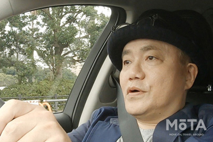 有名人が日産「新型スカイライン」を試乗するWebムービーを公開