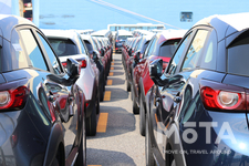 マツダ 自動車船積み見学会