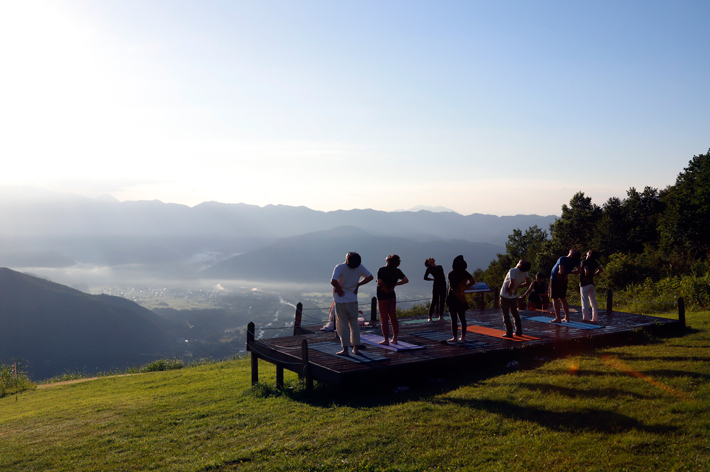 グランピング施設「Snow Peak FIELD SUITE HAKUBA」