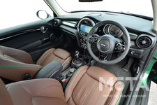 「MINI 60YEARS EDITION」MINI Cooper S 3Door 60 YEARS EDITION