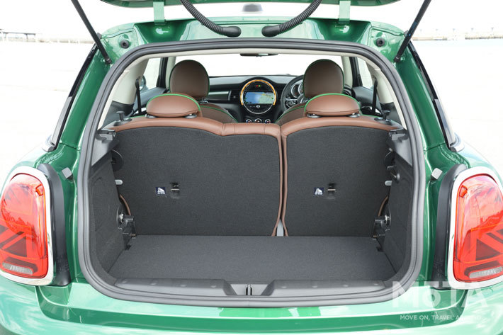 「MINI 60YEARS EDITION」MINI Cooper S 3Door 60 YEARS EDITION