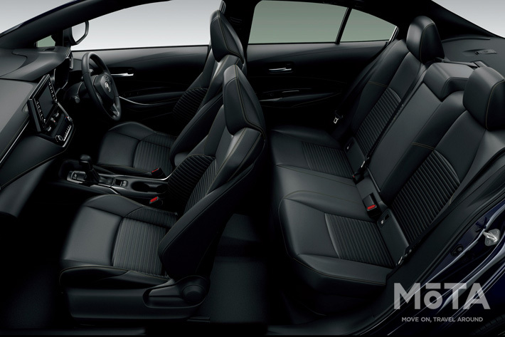 新型カローラ HYBRID W×B (2WD) (内装色：ブラック)