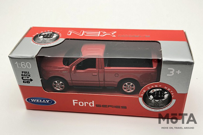 シボレー カマロ型のキャリーケースが登場！