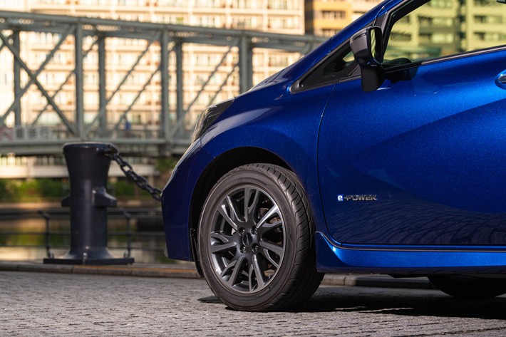 ノートe-POWER AUTECH